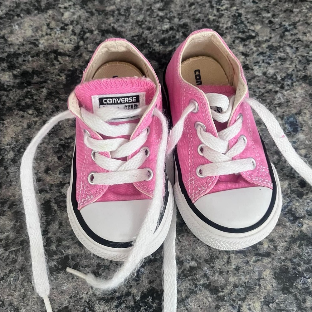 Converse Chuck Taylor All Star Low Top- Infant Size 5